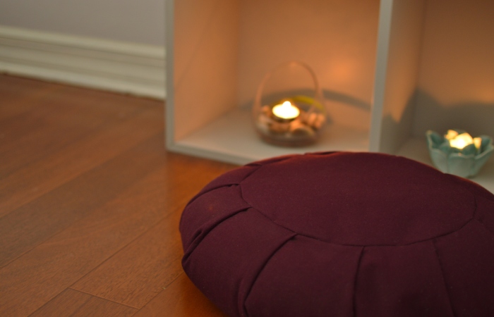 How To Choose The Perfect Meditation Cushion For Your Yoga Sessions