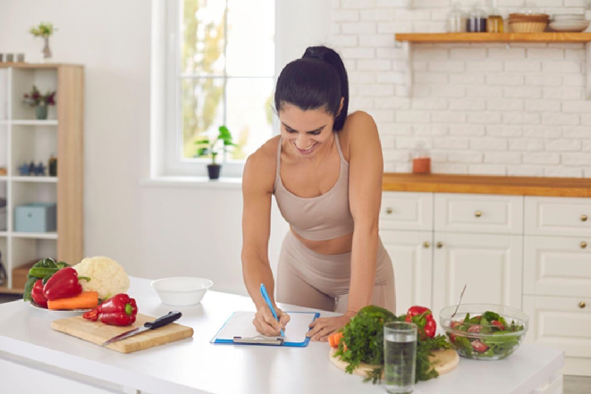  7 Ways to Balance Working Out and Nutrition